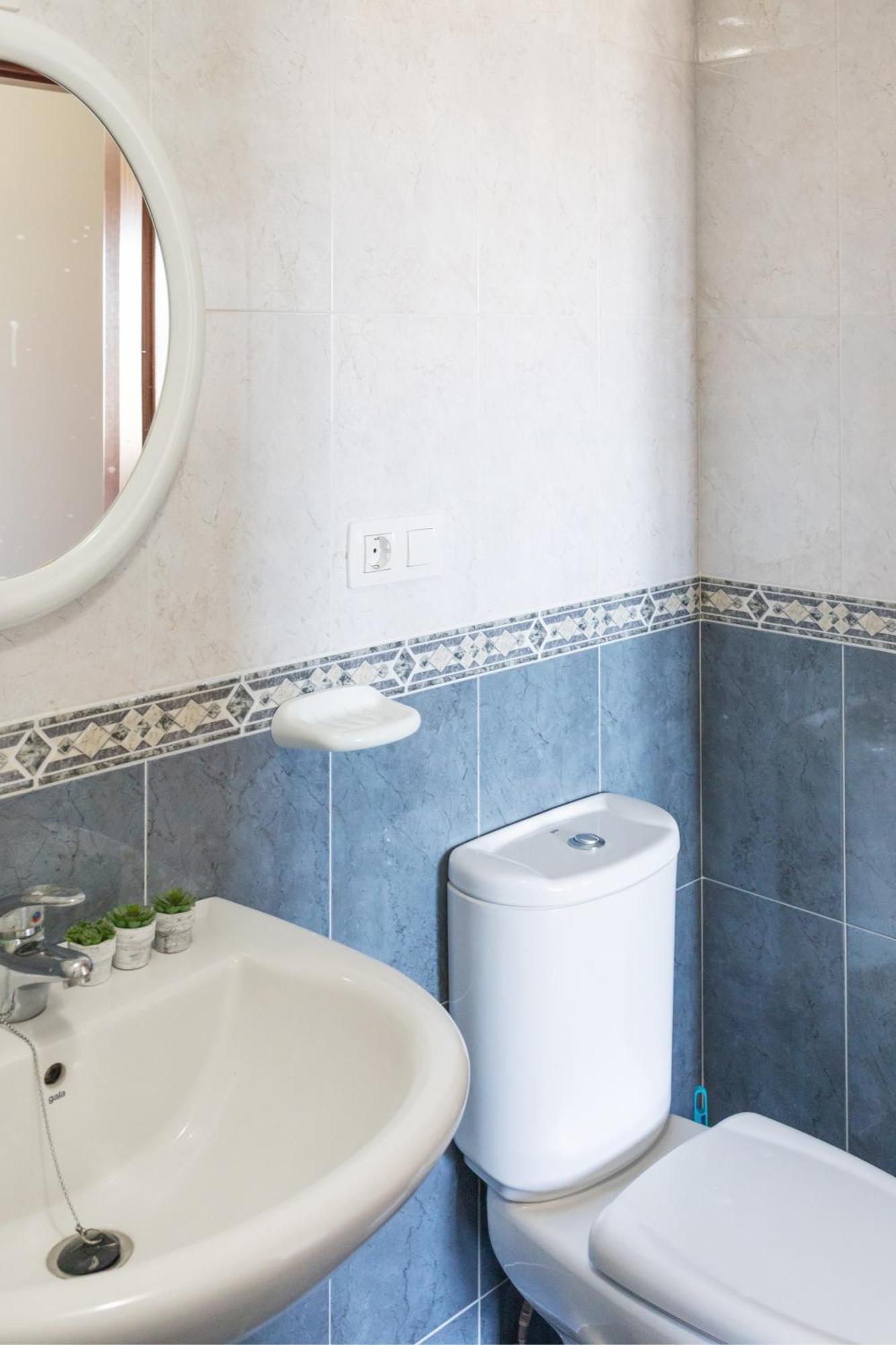 Baruhaus Piscina Y Parking Rianxo Apartment